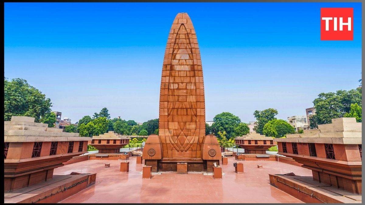 The front-view of Jallianwala Bagh memorial.