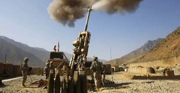 Ultra Light Howitzer M777 artillery guns front view