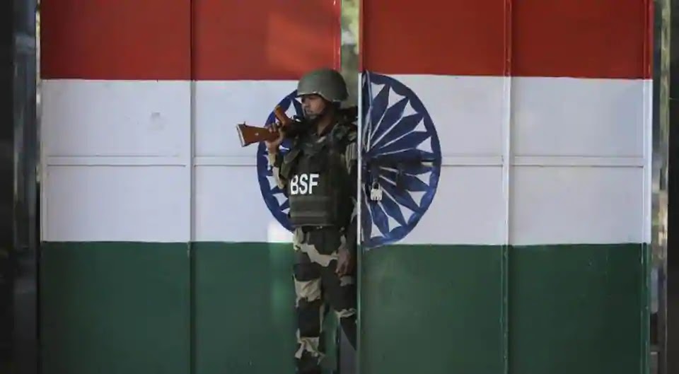 Indian BSF soldier at border